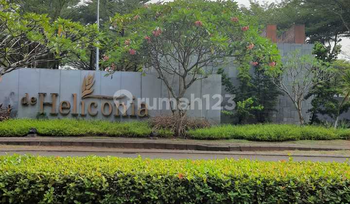 De Park De Heliconia Bsd Hadap Selatan 2
