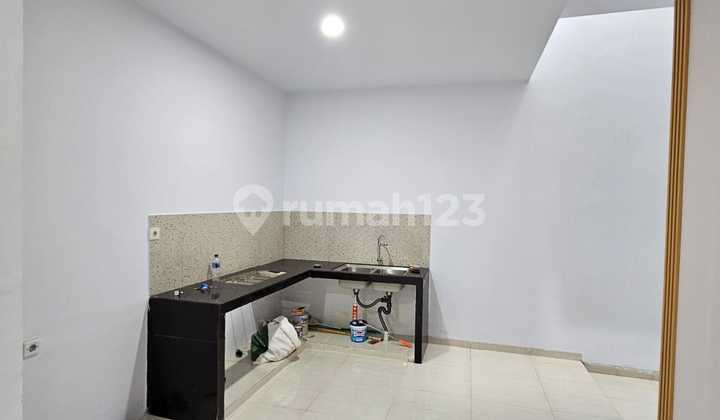 For Sale Fast New Renovated House BSD Grenwich Cluster Hylands 2