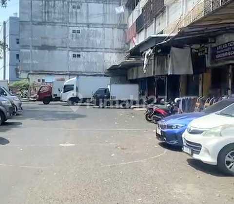 Textile shop house in Tanah Abang for sale, 3.5 floors 2
