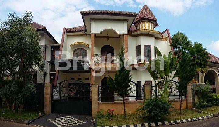 Sewa Rumah 2lantai Bagus Furnished SHM Istana Dieng, Malang 1