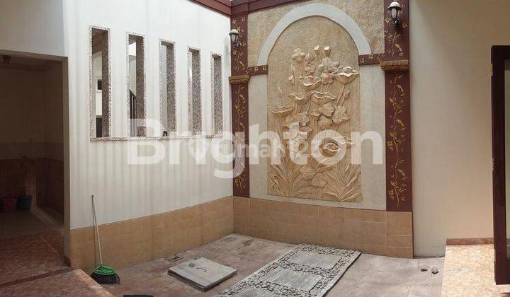 Sewa Rumah 2lantai Bagus Furnished SHM Istana Dieng, Malang 8