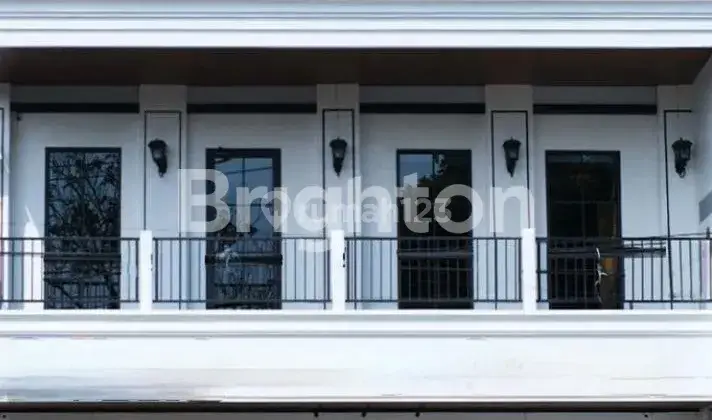 Jual Tempat Usaha Bangunan Cantik Area Strategis Klojen 4