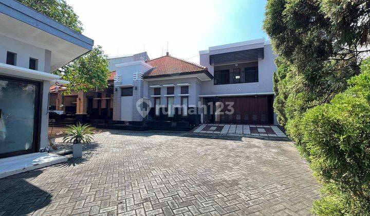 Dijual Rumah Luas Cantik & Cozy di Kutisari Utara  1