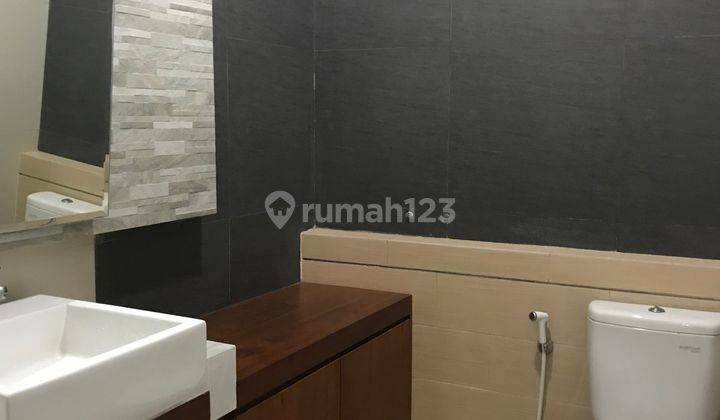 JUAL CEPAT TURUN HARGA  RUMAH STRATEGIS 0 JLN RAYA TENGGILIS 1