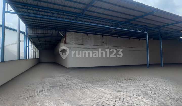 Quick Sale Ready-to-Use Warehouse on Jl. Raya Tambak Sawah Sidoarjo