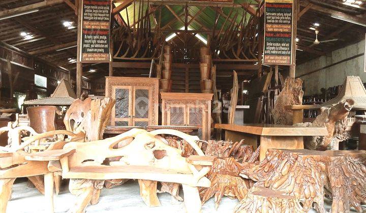 Showroom Dan Usaha Woodencraft di Sentra Ukir Mulyoharjo Jepara 2