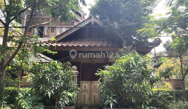 Unique Antique Joglo House with Javanese Balinese Architecture in Bekasi, Fully Furnished, Ancient Ethnic Near Cawang and Halim Airport 2