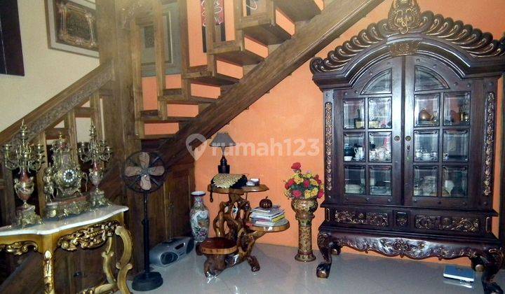 Rumah Unik Klasik di Bekasi Furnished Dekat Halim, Tol Jatibening 2