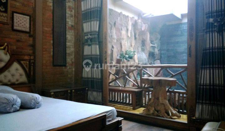 Rumah Unik Klasik di Bekasi Furnished Dekat Halim, Tol Jatibening 2