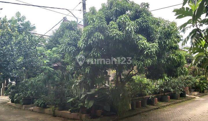 Rumah Unik Klasik di Bekasi Furnished Dekat Halim, Tol Jatibening 2