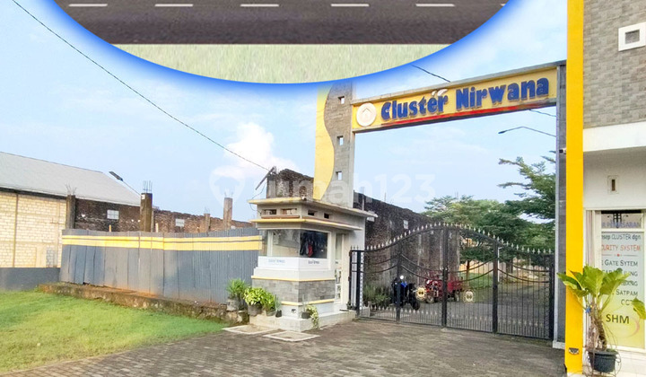 For Sale: Commercial Building in Sentra Ukir Mulyoharjo, Jepara, Suitable for Minimarket or Restaurant. 1