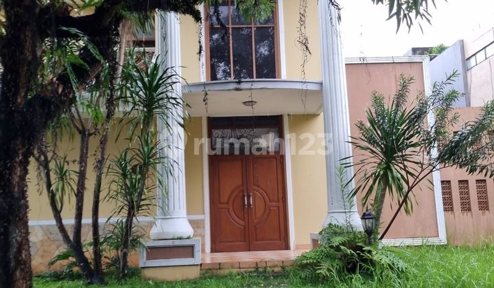 DiJual Rumah GiriLoka BSD, Hoek, Clasic, Rapi