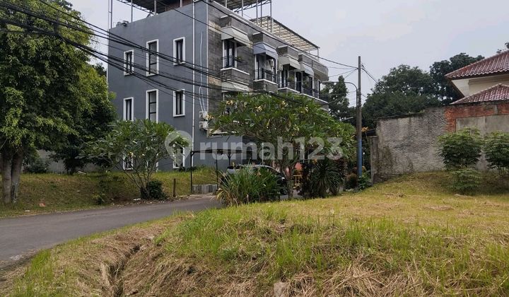Corner Plot for Sale in BSD Near Main Road