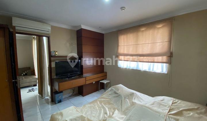 FOR RENT NICE FULLY FURNISHED APARTMENT IN THE HEART OF KEMAYORAN CITY, CLOSE TO ANCOL TOLL GATE Mediterania Lagoon Kemayoran Apartment 3 Nice Bedrooms 2