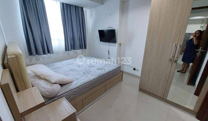 DISEWAKAN APARTMENT TYPE 3 BED FULLY FURNISHED MINIMALIS DIPUSAT KOTA KEMAYORAN 2