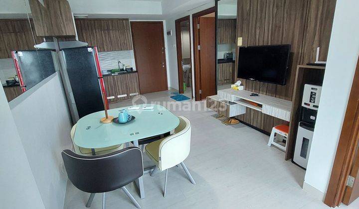 DISEWAKAN APARTMENT FULLY FURNISHED MINIMALIS TYPE 2 BED DIPUSAT KOTA KEMAYORAN Apartemen Springhill 2 Kamar Tidur Bagus Furnished 2