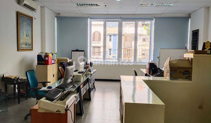 Ruko Besar Radio Dalam Bangunan Bagus 4 Lantai 2