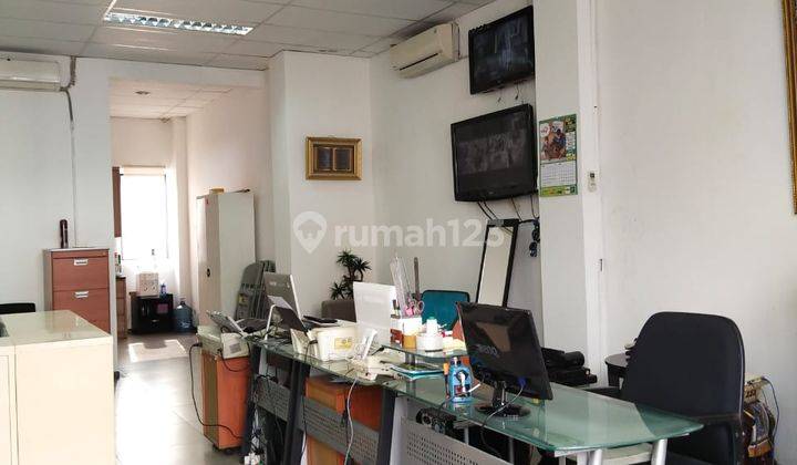 Ruko Besar Radio Dalam Bangunan Bagus 4 Lantai 13
