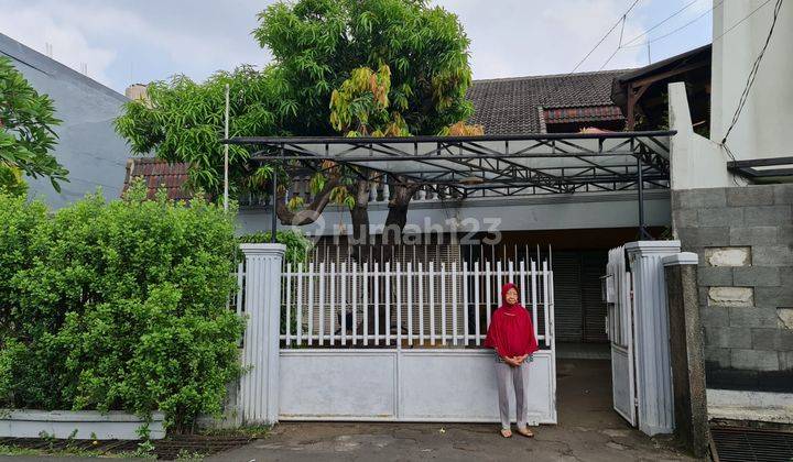 Dijual Rumah Lama Hitung Tanah Jalan Otista 3, Jakarta Timur  1