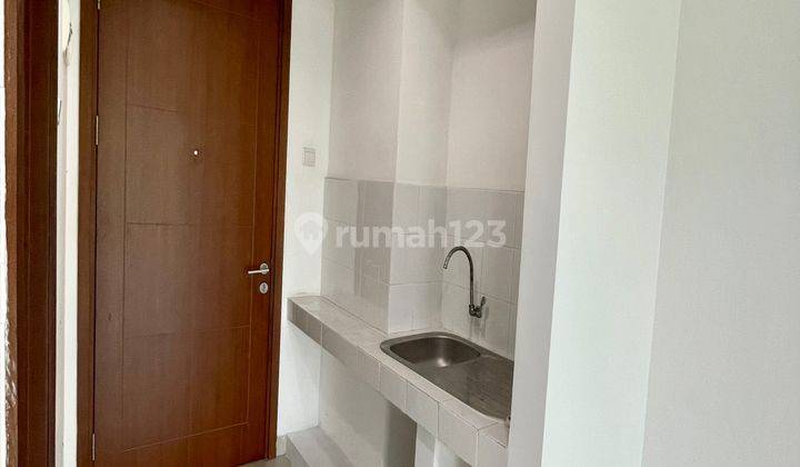 Dijual Apartemen Springhill Residence Kemayoran 1 Kamar Tidur Semi Furnished Bagus 2