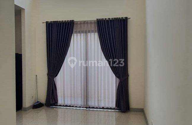 Dijual  Rumah Unfurnished 4 Kamar Tidur Di Cluster Maninjau, Cakung 1