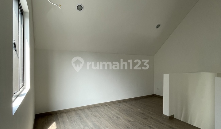 Disewa Rumah Semi Furnish@3 Kamar Tidur di Cluster Wisteria Metland , Cakung Disewa Rumah Semi Furnish@3 Kamar Tidur di Cluster Wisteria Metland , Cakung