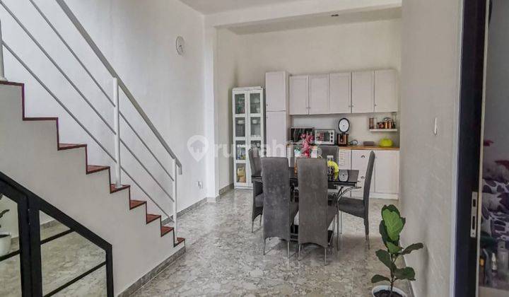 Dijual  Rumah Semi Furnish  Bagus di Perumahan Mutiara Puri Kembangan Jakarta Barat, Rawa Buaya 1