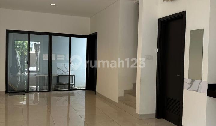 Disewa Rumah Bagus Semi Furnish 4 Kamar Tidur Di Wisteria Metland Jakarta Timur 2