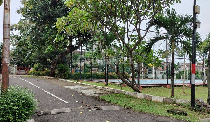 Rumah Lama Tanah Luas di Makasar, Jakarta Timur 3