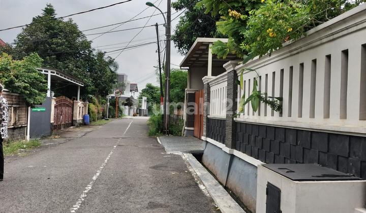 Rumah Lama Tanah Luas di Makasar, Jakarta Timur 4