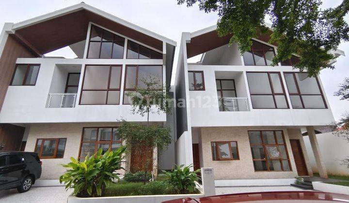 Rumah Mewah Modern Ceiling Tinggi di Jatiwaringin, Bekasi 6