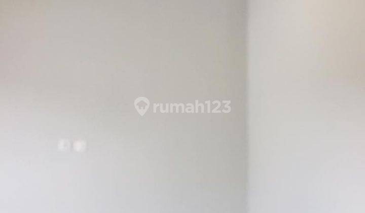 Rumah Baru 2 Lantai Siap Huni di Jatiwaringin Asri, Bekasi 4