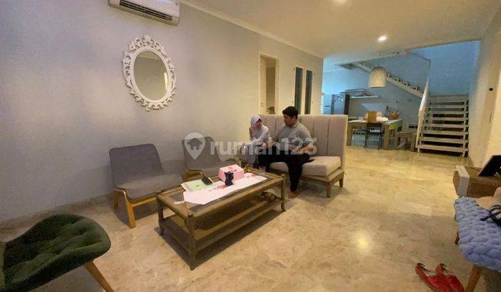 Dijual Rumah di Tanjung Duren Jakarta Selatan 2