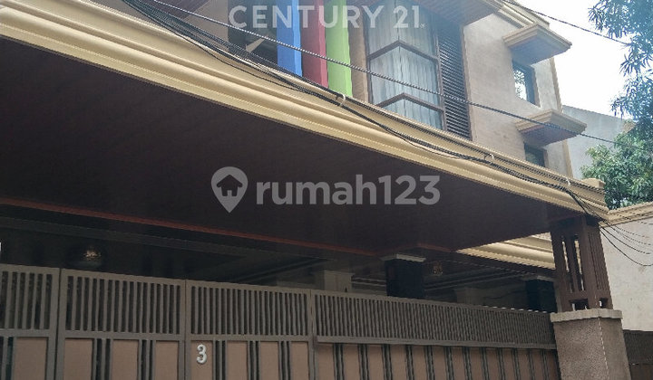 House for Rent in West Cempaka Putih for Muslims Only