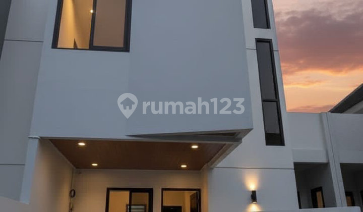 Rumah Brand New Desain Cantik Smartlock Ada Rooftop di Condet Rumah Brand New Desain Cantik Smartlock Ada Rooftop di Condet