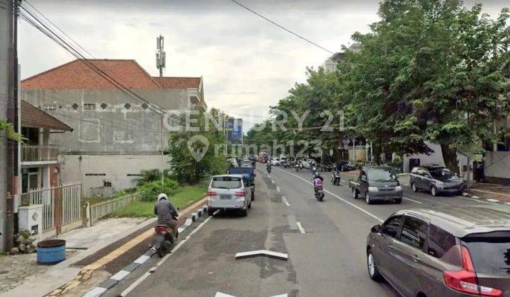 RUMAH TUA DI JALAN UTAMA SEMARANG STRATEGIS DEKAT POLDA JATENG 2