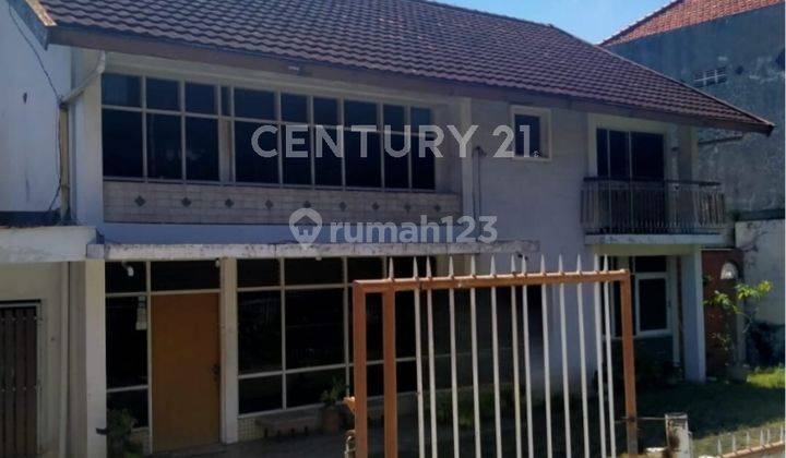 RUMAH TUA DI JALAN UTAMA SEMARANG STRATEGIS DEKAT POLDA JATENG 2