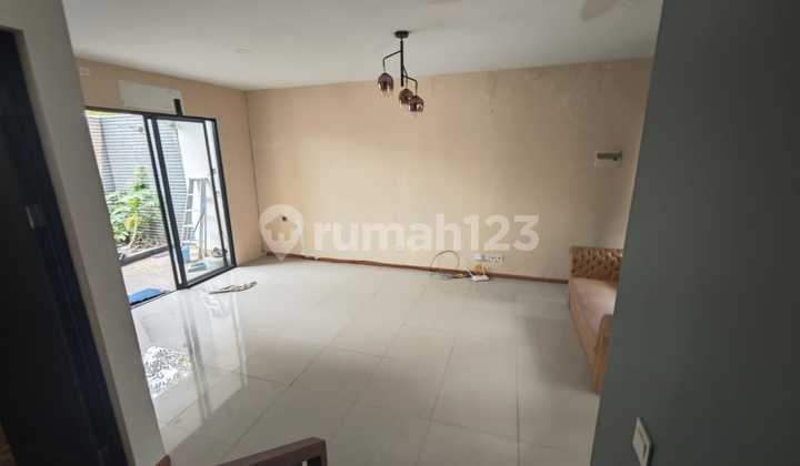 Rumah Di Citra Garden Puri Jakarta Barat Luas 6x15 Posisi Hoek 2