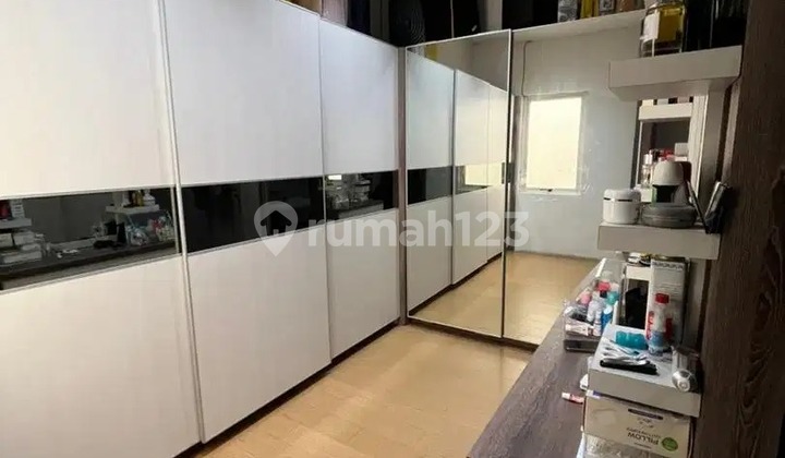 House in City Resort West Jakarta, Area 6x15, 2 Floors, SHM, Semi-Furnished 2