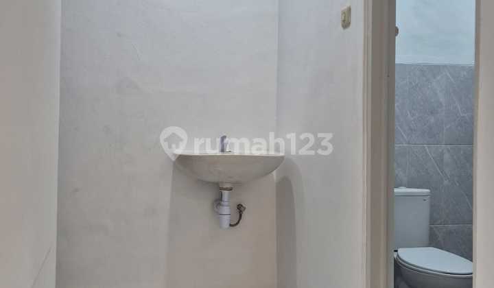 Rumah di Tambora Jakarta Barat Luas 6,5X11m 1,5 Lantai 2