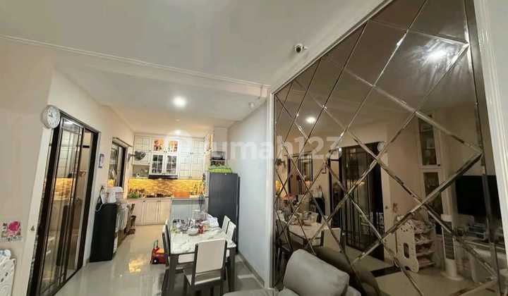 House in Green Lake City, Area 6x18, 2 Floors, SHM, Ready to Occupy, Semi-Furnished.