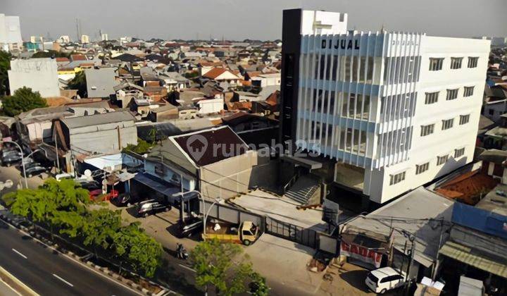 Ruko di Matraman Jakarta Timur luas 759 m SHM Bagus 3
