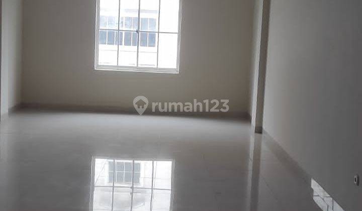 Ruko Di Cbd Green Lake City 4 Lantai Hadap Jalan Hgb Harga 4.5m 1