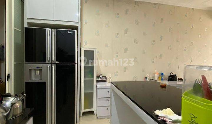 Rumah 2 Lantai Bagus  Green Lake City Luas 6x15 Shm Semi Furnish 1