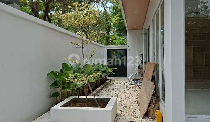 Rumah Baru Siap Huni di Metland Puri Posisi Hook 3 Lantai SHM 2