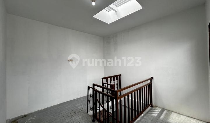 Rumahdi Teluk Gong Jakarta Utara Luas 4X15m 3 Lantai SHM