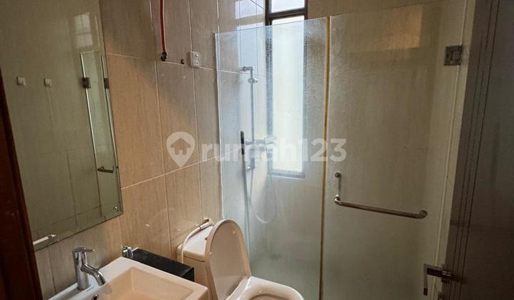 House in Greenwich BSD Tangerang, Size 9x15, 2 Floors, Semi-Furnished.