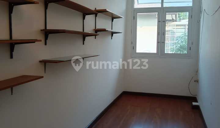 Ready-to-Occupy House in Bumi Permata Indah, 10x20 SHM, Semi-Furnished 2