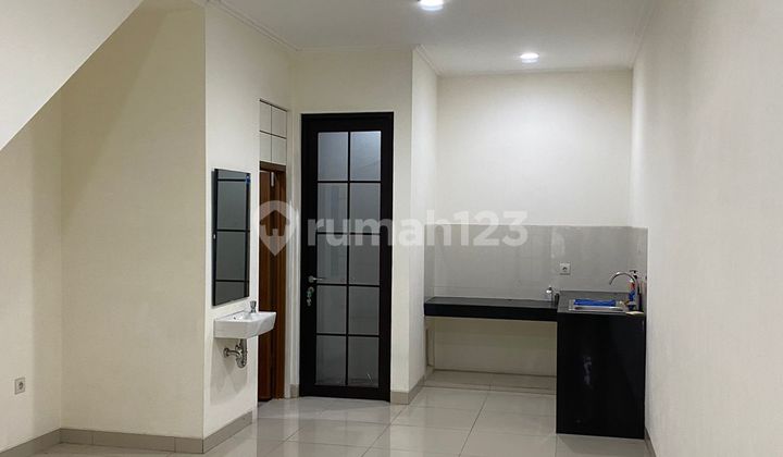 Rumah Di Green Village Tangerang Luas 4x12 2 Lantai View Taman 1
