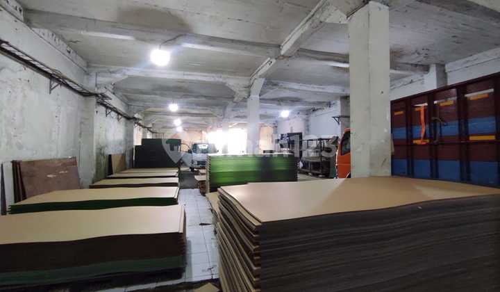 Gudang Dan Kantor Di Kalideres Jakarta Barat Luas 915 m2 2 Lantai